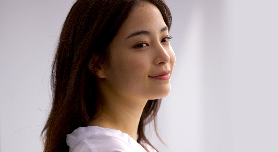 Phụ nữ hiện đại: Nội tâm mạnh mẽ - da dẻ mỏng manh, vì sao vậy? - Ảnh 1. Phụ nữ hiện đại: Nội tâm mạnh mẽ - da dẻ mỏng manh, vì sao vậy? - Ảnh 1.