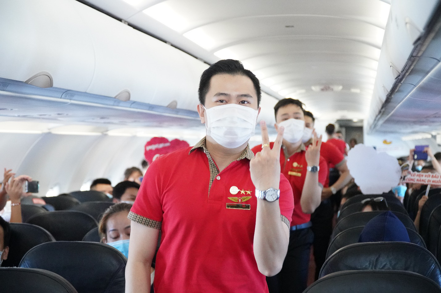 Có hẹn với bầu trời, cùng nàng đi muôn nơi trên tàu bay Vietjet - Ảnh 8.