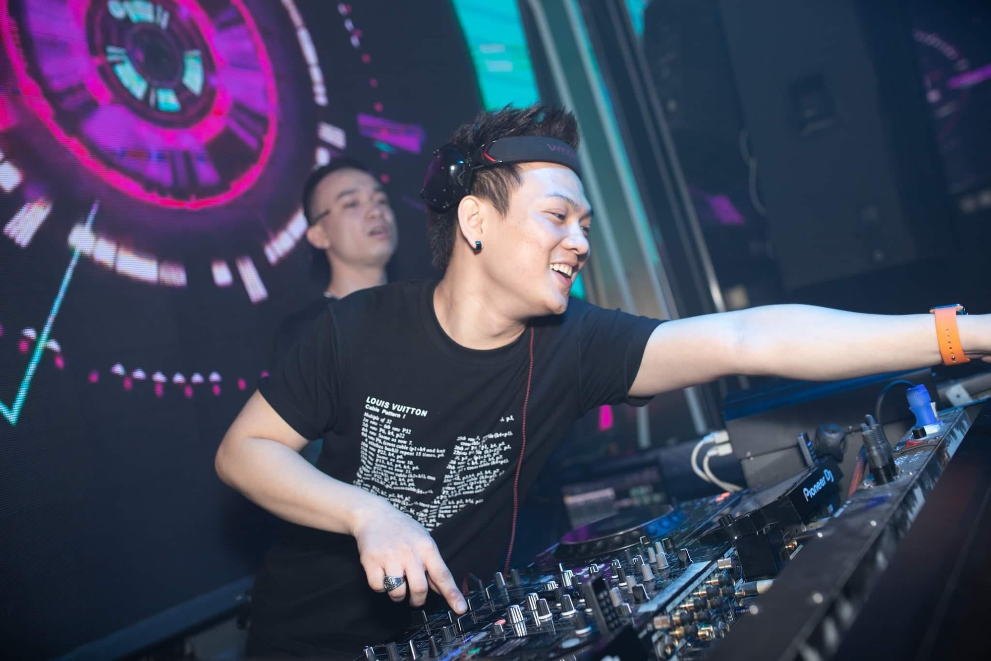 Loạt hot DJ sẽ cùng hội tụ tại sự kiện kỉ niệm 12 năm làm nghề của DJ Hùng Teddy - Ảnh 2.