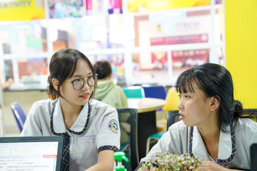 Xét tuyển học bạ 3 học kỳ
