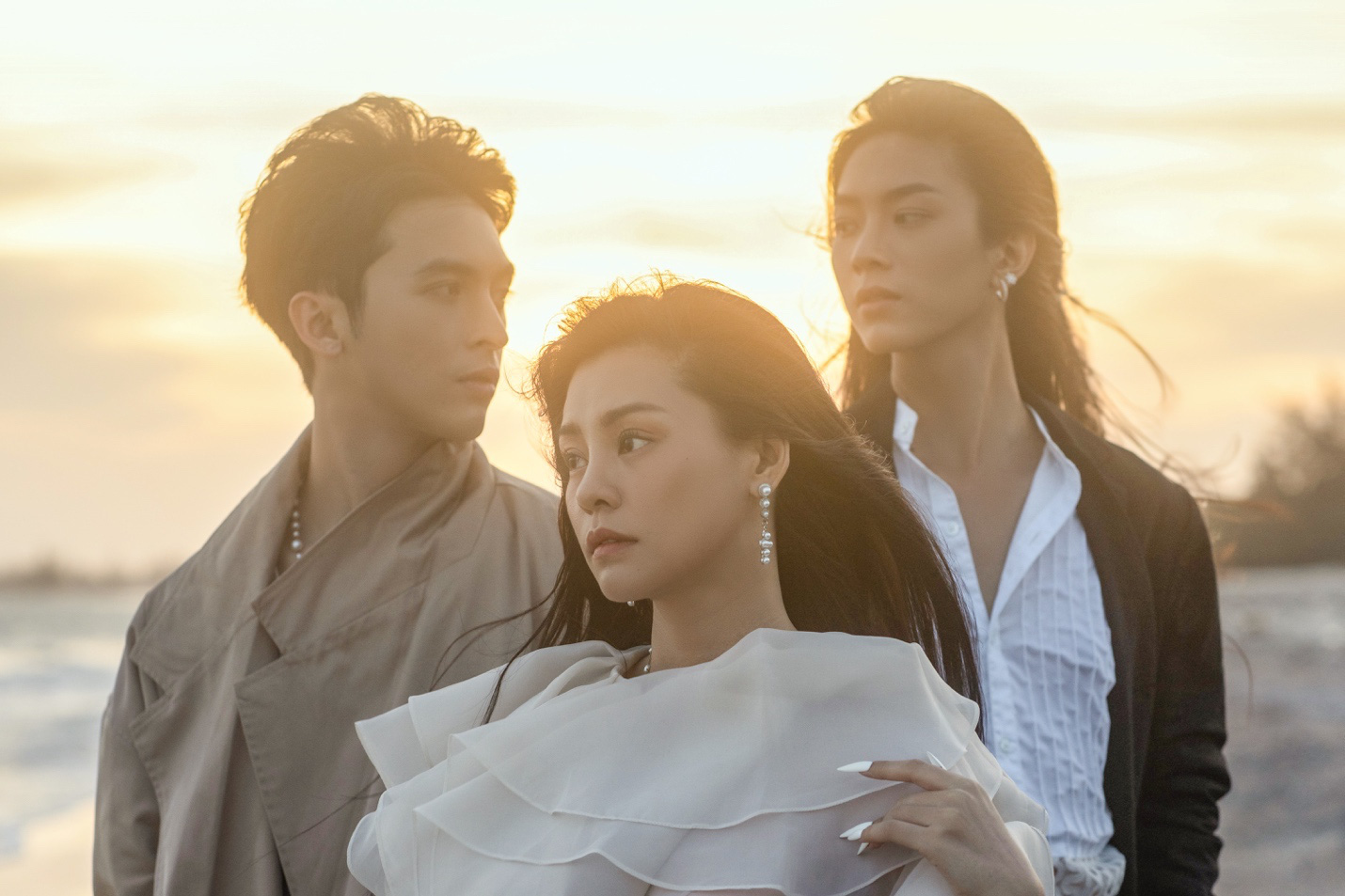 Phải chăng nuối tiếc mối t&igrave;nh qu&aacute; khứ lại l&agrave; nỗi day dứt của chuyện y&ecirc;u thực tại? - Ảnh 1.