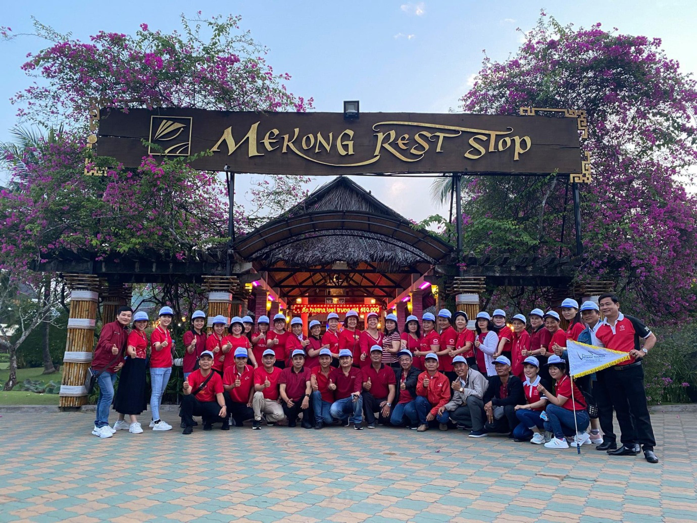 Cùng Vietnam Tourist đón chào Tết Độc lập 30/4 - Tour hè rực nắng 2021 với nhiều khuyến mãi hấp dẫn - Ảnh 2.