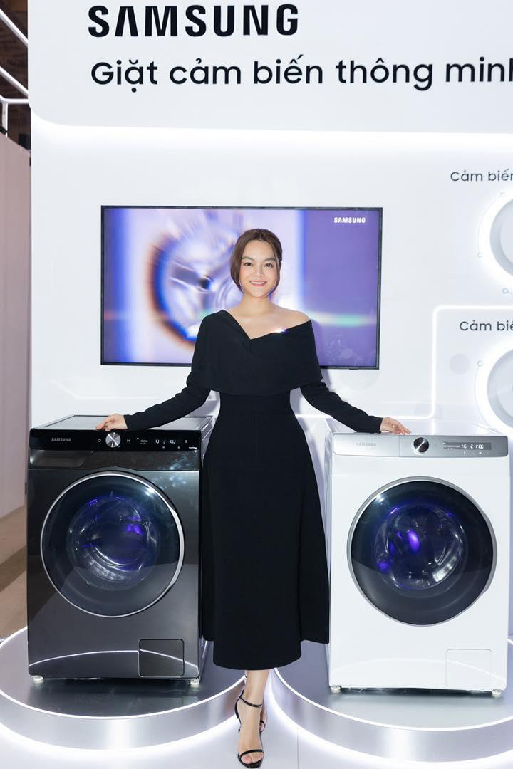 Có gì trong chiếc máy giặt thông minh mới khiến Phạm Quỳnh Anh cho tới vợ chồng đạo diễn Victor Vũ đều mê mẩn? - Ảnh 3. Có gì trong chiếc máy giặt thông minh mới khiến Phạm Quỳnh Anh cho tới vợ chồng đạo diễn Victor Vũ đều mê mẩn? - Ảnh 3.
