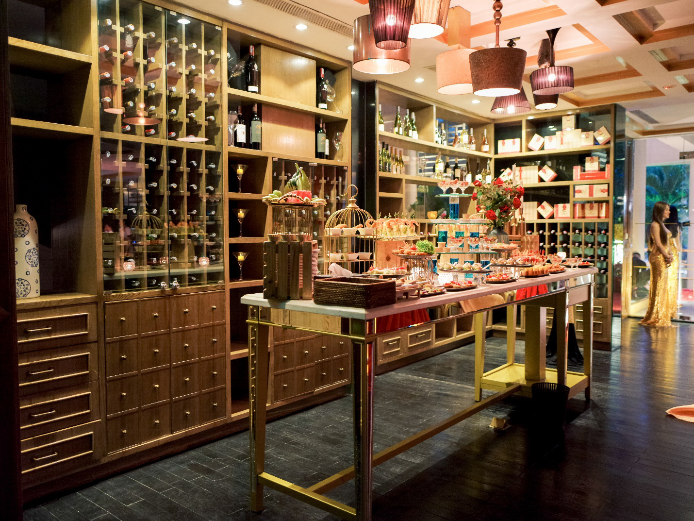 T Lounge - điểm đến mới đẳng cấp dành cho giới doanh nhân Sài Gòn - Ảnh 4.