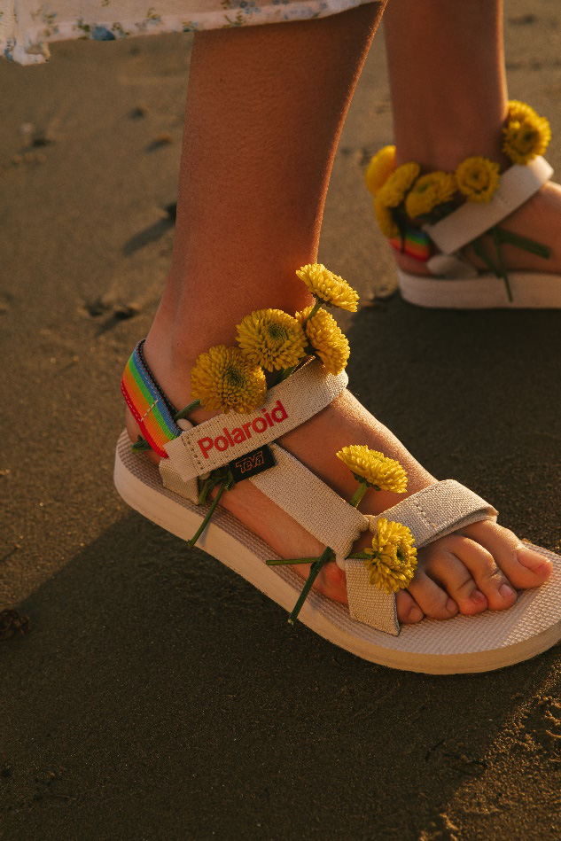 Có đôi sandal này, mọi outfit mùa hè của bạn sẽ cộng thêm 10 điểm fresh - Ảnh 2.