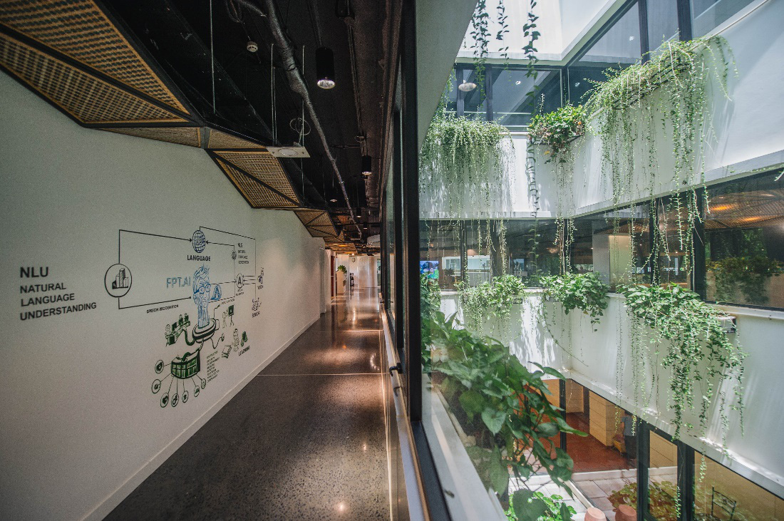 Campus xanh “quên lối về” của dân công nghệ ngay tại Hà Nội - Ảnh 9.