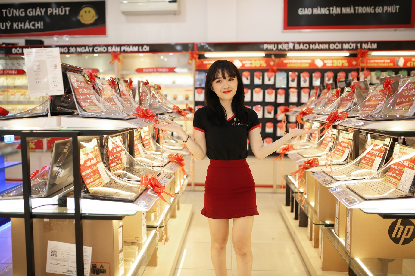 Laptop FPT Shop: Thiết kế mỏng, giá nhẹ nhàng, chỉ từ 7,49 triệu - Ảnh 2. Laptop FPT Shop: Thiết kế mỏng, giá nhẹ nhàng, chỉ từ 7,49 triệu - Ảnh 2.