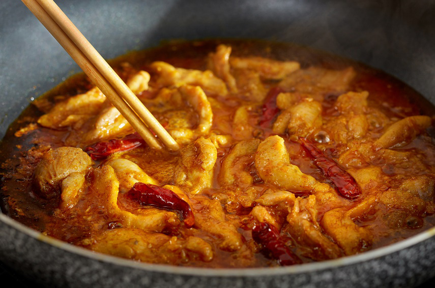 Công thức mì Quảng của chef Tuyết Phạm: Từ triết lý yêu thương nâng tầm ẩm thực quê hương - Ảnh 4. Công thức mì Quảng của chef Tuyết Phạm: Từ triết lý yêu thương nâng tầm ẩm thực quê hương - Ảnh 4.