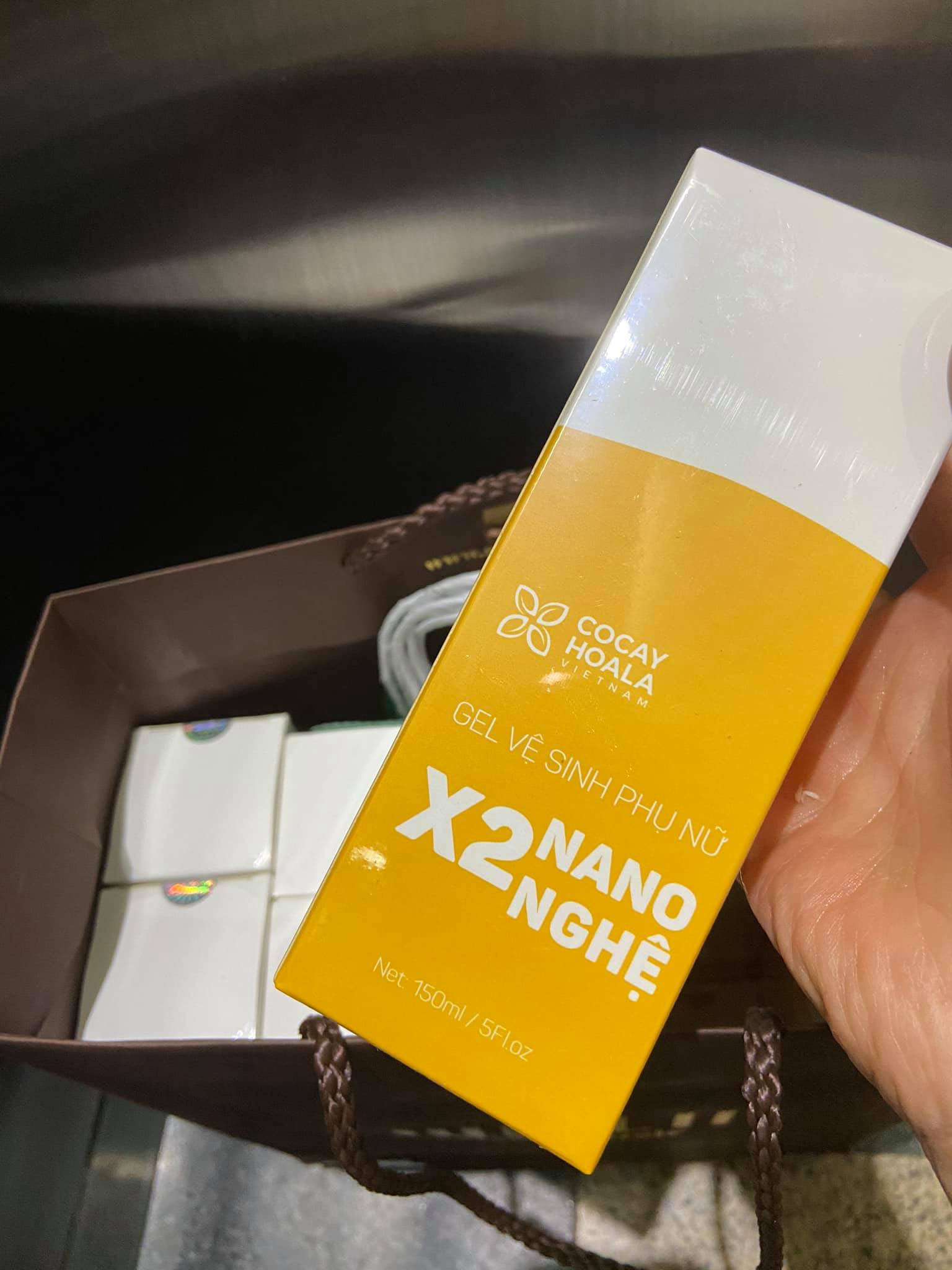 Nhờ chồng nhận hộ hàng online, cô gái suýt bị trả về nơi sản xuất chỉ vì món quà tặng kèm của nhãn hàng - Ảnh 2. Nhờ chồng nhận hộ hàng online, cô gái suýt bị trả về nơi sản xuất chỉ vì món quà tặng kèm của nhãn hàng - Ảnh 2.