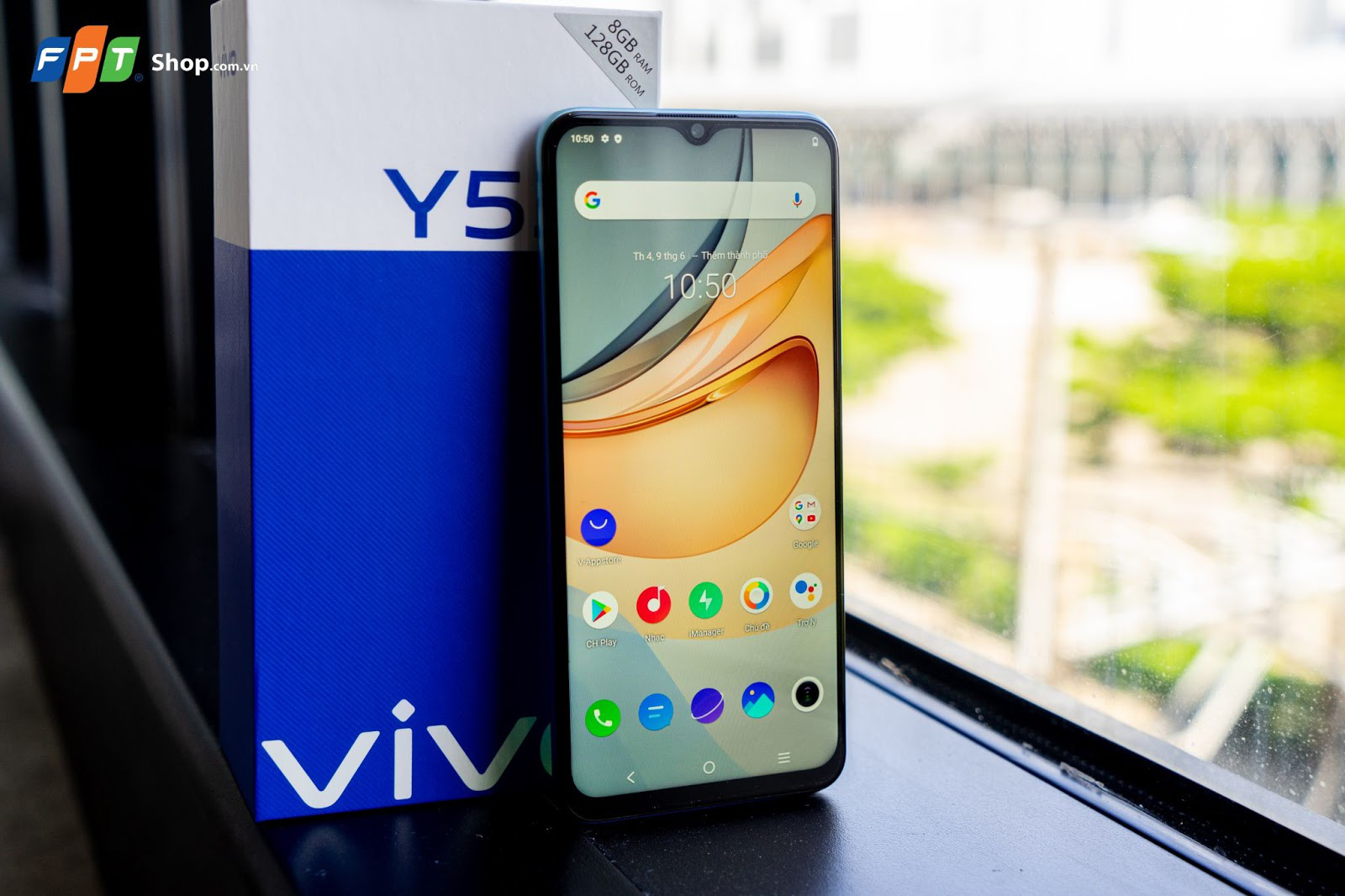 FPT Shop giảm 300.000 đồng và giao hàng tận nơi cho khách hàng sở hữu vivo Y53s - Ảnh 1. FPT Shop giảm 300.000 đồng và giao hàng tận nơi cho khách hàng sở hữu vivo Y53s - Ảnh 1.