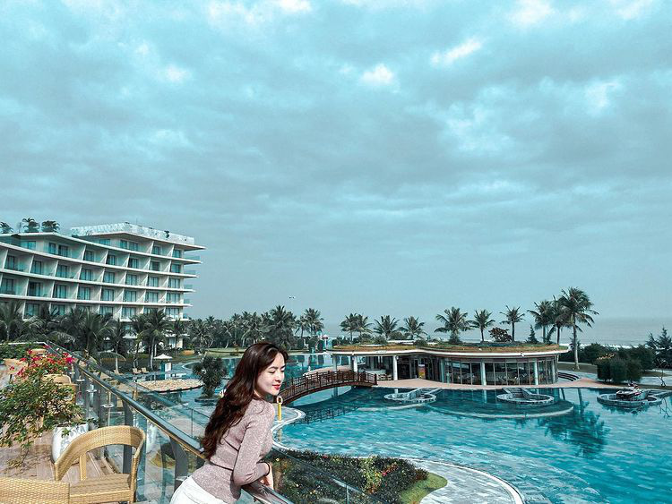 Ngoài biển, Sầm Sơn còn một “thiên đường nước” với hơn 150 bể bơi để bạn “chill” thỏa sức hè này - Ảnh 2. Ngoài biển, Sầm Sơn còn một “thiên đường nước” với hơn 150 bể bơi để bạn “chill” thỏa sức hè này - Ảnh 2.