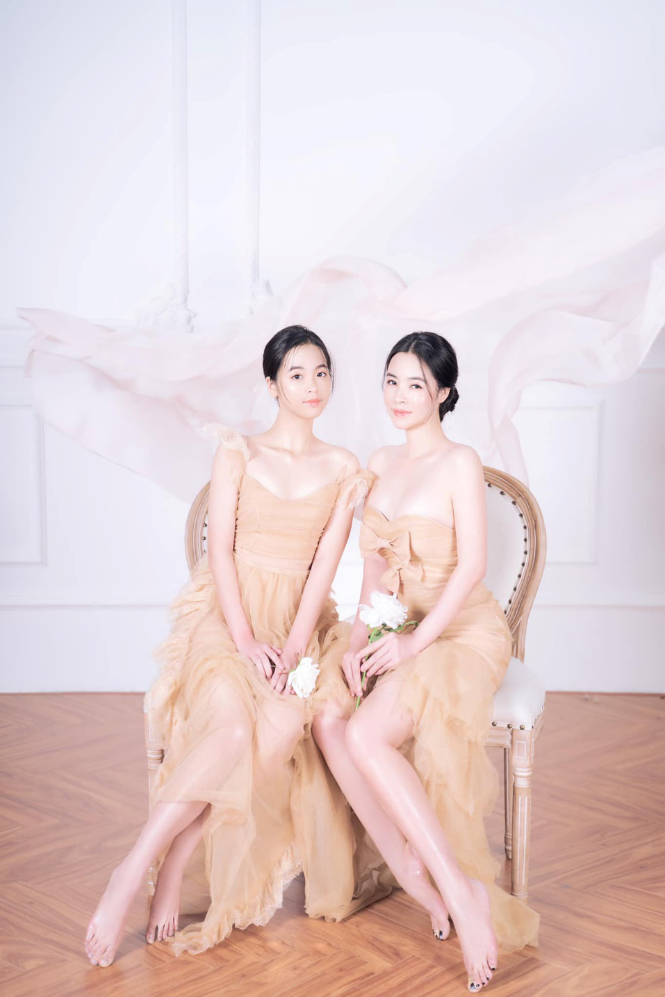 Không thể rời mắt trước bộ ảnh xuất thần của hai mẹ con CEO 8X - Ảnh 7. Không thể rời mắt trước bộ ảnh xuất thần của hai mẹ con CEO 8X - Ảnh 7.