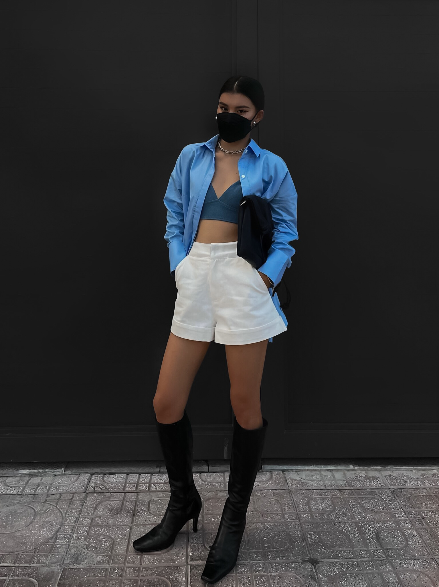 #MaskStyleChallenge: Thử thách phối đồ cùng khẩu trang trở thành lời cổ vũ ấn tượng - Ảnh 5. #MaskStyleChallenge: Thử thách phối đồ cùng khẩu trang trở thành lời cổ vũ ấn tượng - Ảnh 5.