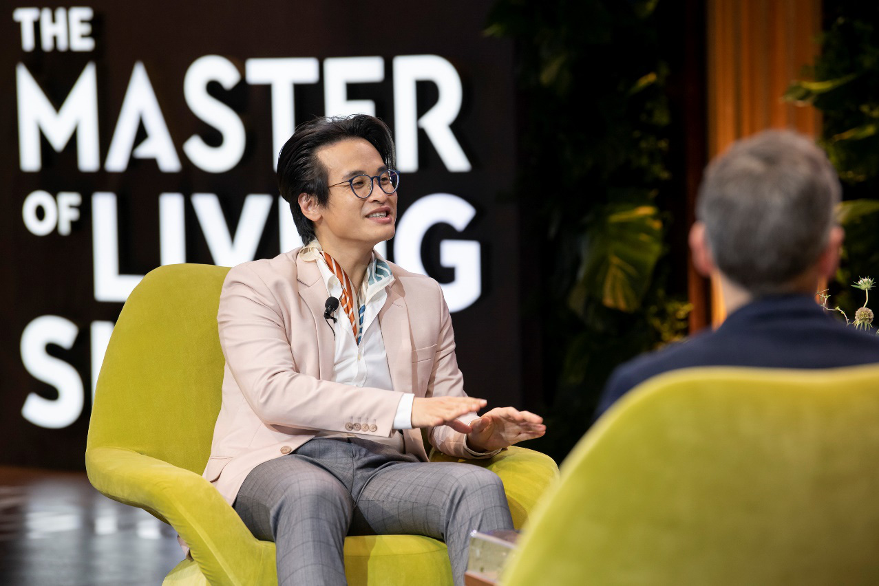 Hà Anh Tuấn và Đoan Trang chia sẻ về cách “sống vui khoẻ” trong The Master of Living Show - Ảnh 4. Hà Anh Tuấn và Đoan Trang chia sẻ về cách “sống vui khoẻ” trong The Master of Living Show - Ảnh 4.