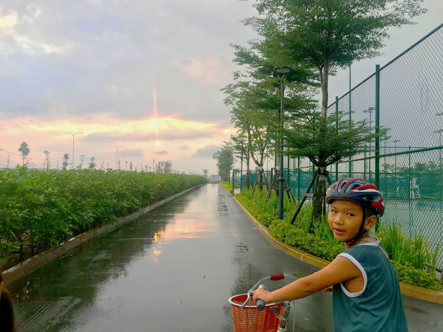 Chọn “thành phố bên sông” Waterpoint vì không gian xanh, gia đình 3 thế hệ nhận được cuộc sống trọn vẹn với hệ sinh thái tiện ích tuyệt vời - Ảnh 3.