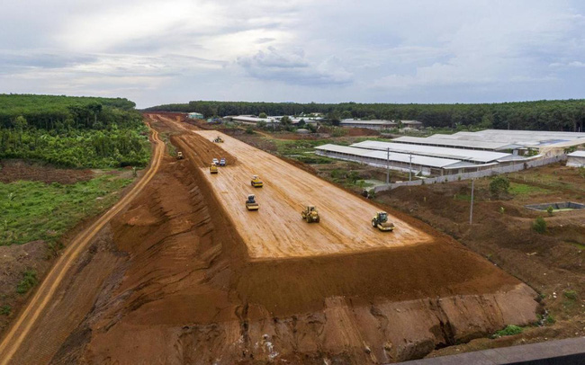 La Gi hưởng lợi từ sân bay Long Thành và sân bay Phan Thiết - Ảnh 1.