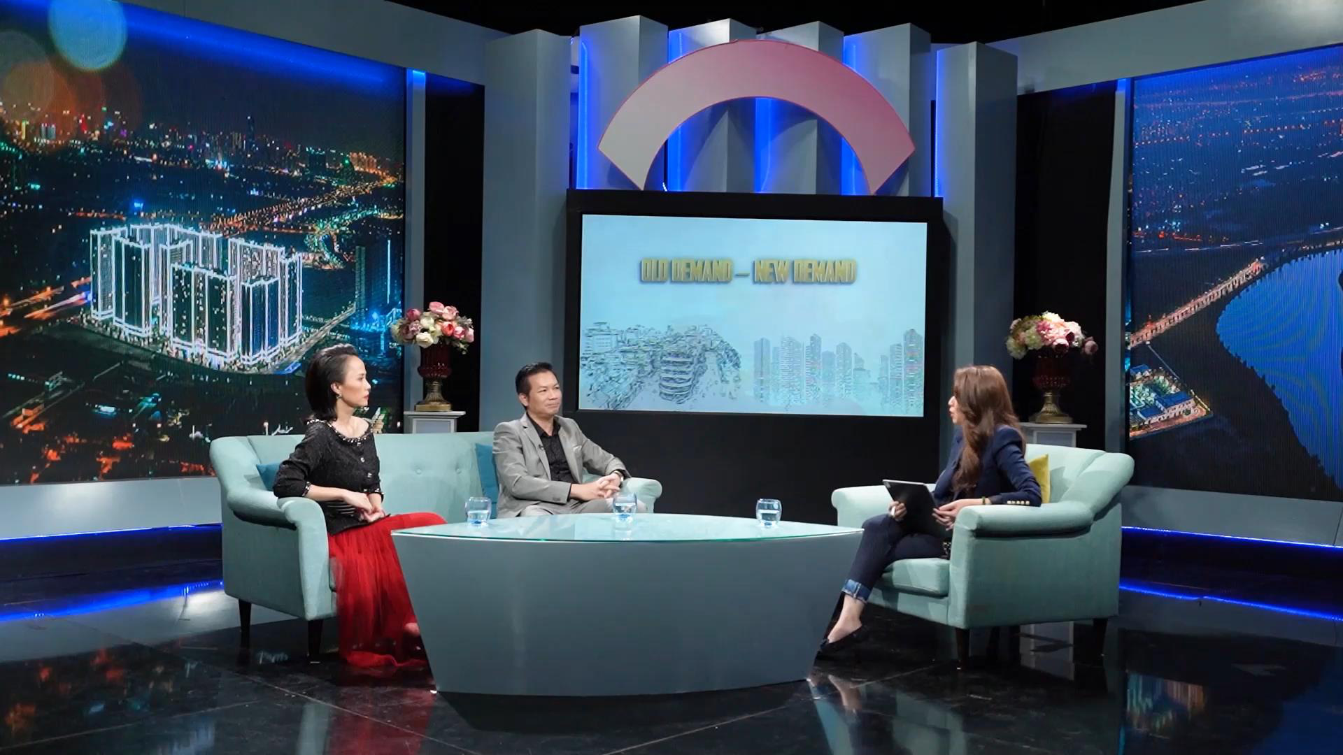Talk show “Người tiên phong”: Lý giải nguyên nhân của cuộc đại chuyển dịch dân cư lớn bậc nhất trong lịch sử Hà Nội - Ảnh 1. Talk show “Người tiên phong”: Lý giải nguyên nhân của cuộc đại chuyển dịch dân cư lớn bậc nhất trong lịch sử Hà Nội - Ảnh 1.
