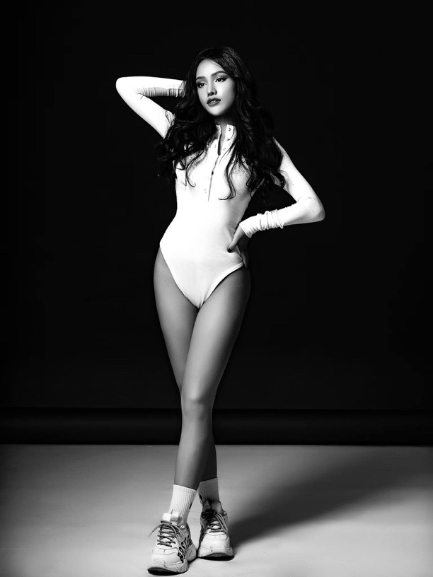 Ceisa Vu - Hot girl 2k sở hữu thương hiệu hoa có tiếng Sài thành từ tuổi 19 - Ảnh 4. Ceisa Vu - Hot girl 2k sở hữu thương hiệu hoa có tiếng Sài thành từ tuổi 19 - Ảnh 4.