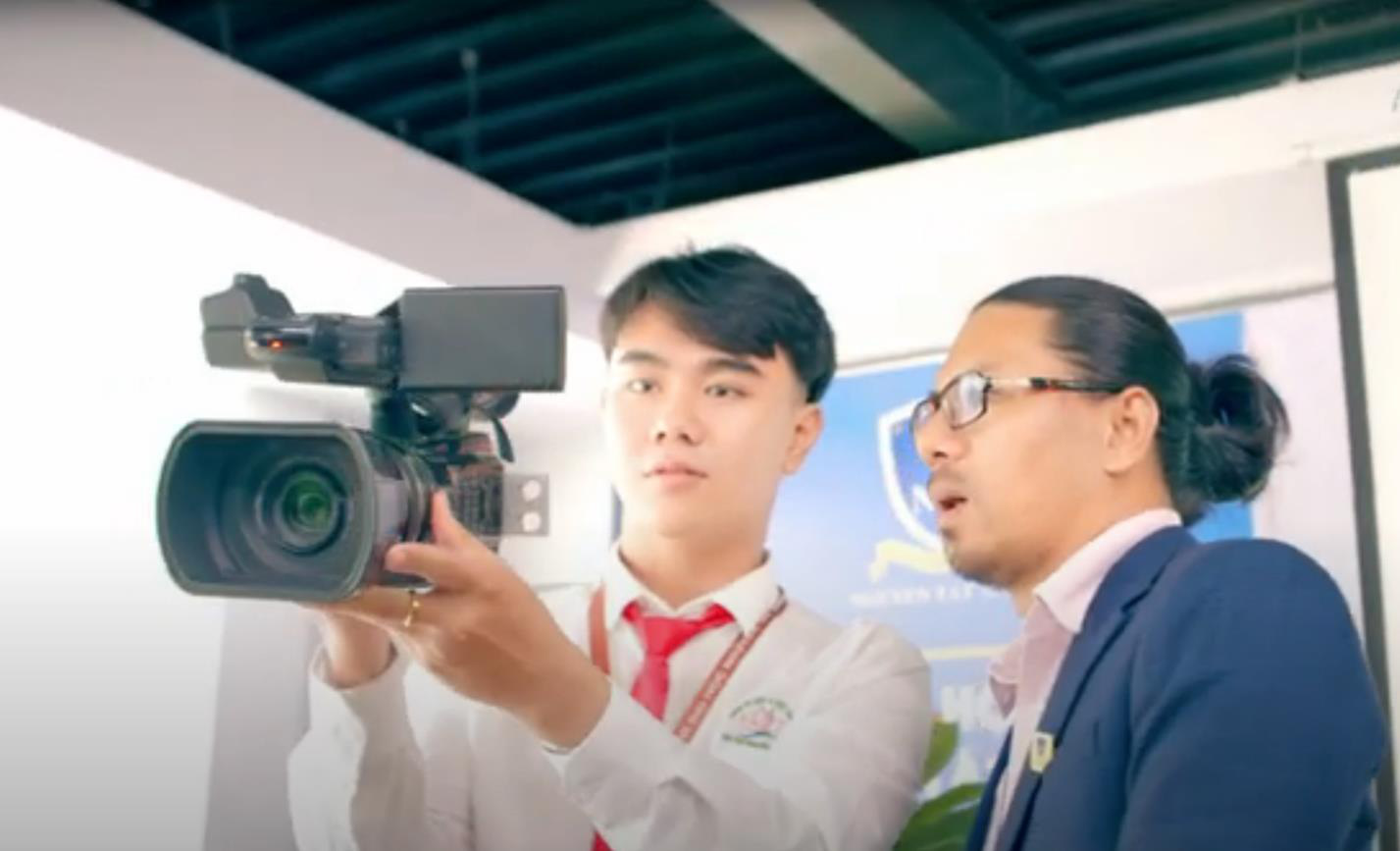 Hai ngành học triển vọng cho dân khối C - Ảnh 3.