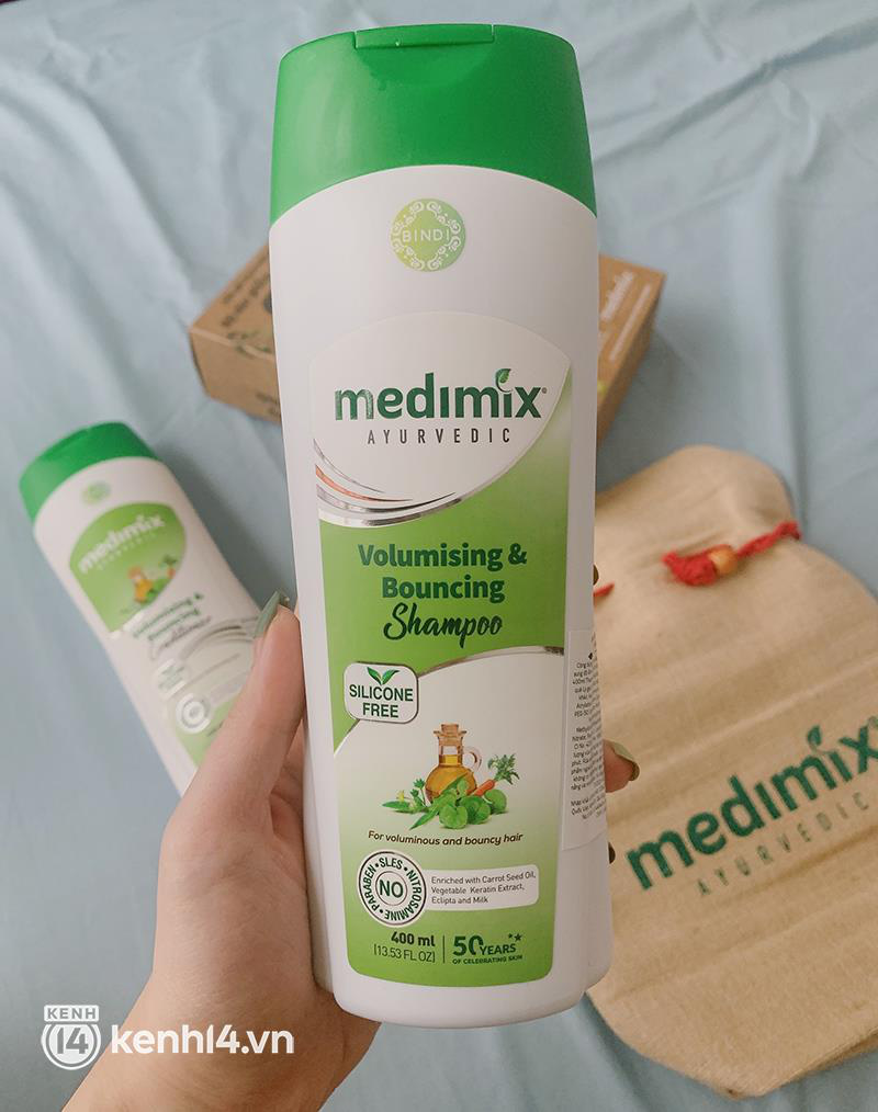 Ở nhà mùa dịch, mình vô tình phát hiện ra cặp gội xả mới: Giảm bết tối đa, giúp tóc phồng đẹp tự nhiên mà giá lại hạt dẻ - Ảnh 2.