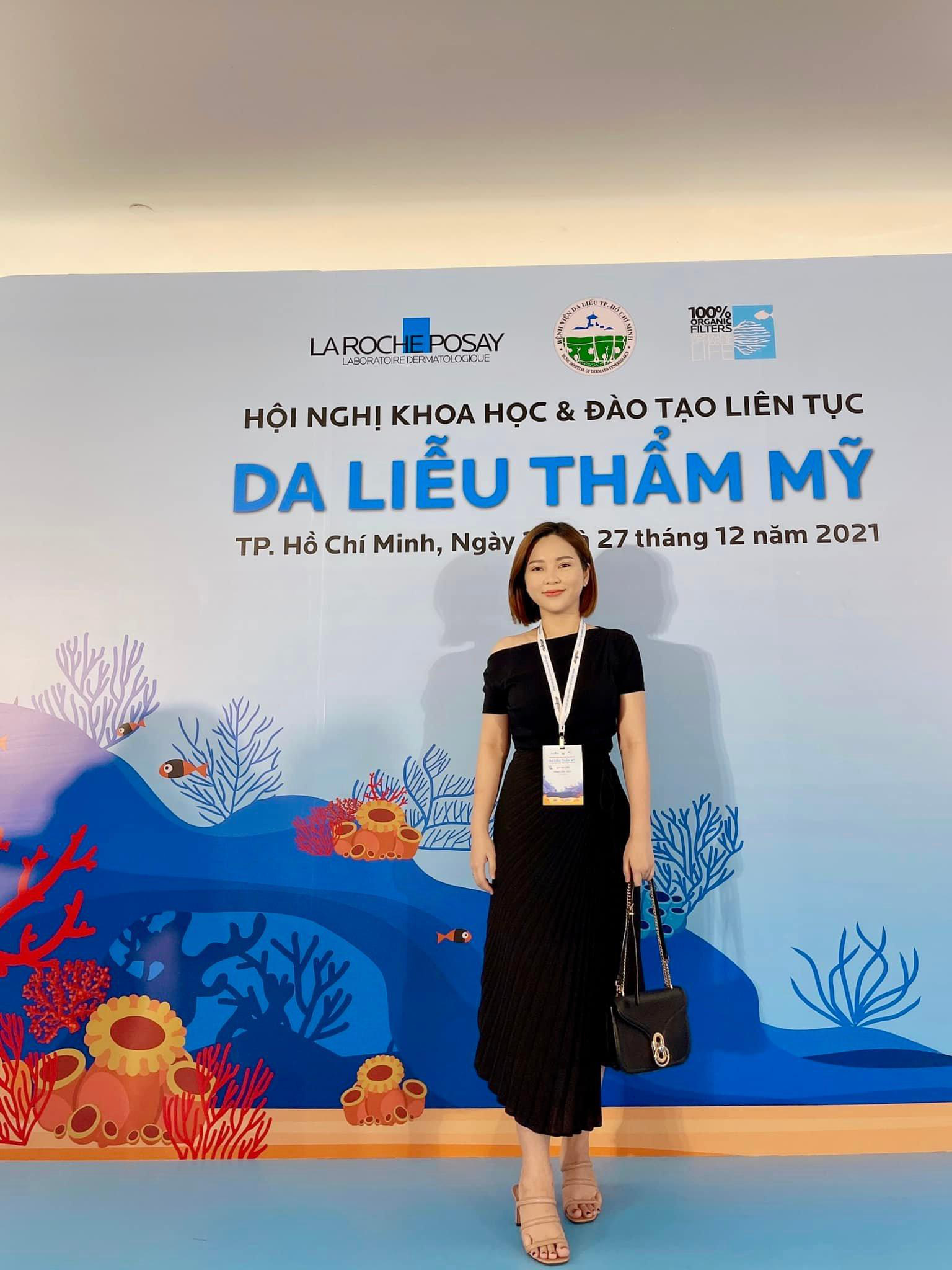 Gặp nữ bác sĩ 9X xinh xắn Phạm Cẩm Thúy: “Đừng để thanh xuân tự ti vì mụn” - Ảnh 6. Gặp nữ bác sĩ 9X xinh xắn Phạm Cẩm Thúy: “Đừng để thanh xuân tự ti vì mụn” - Ảnh 6.
