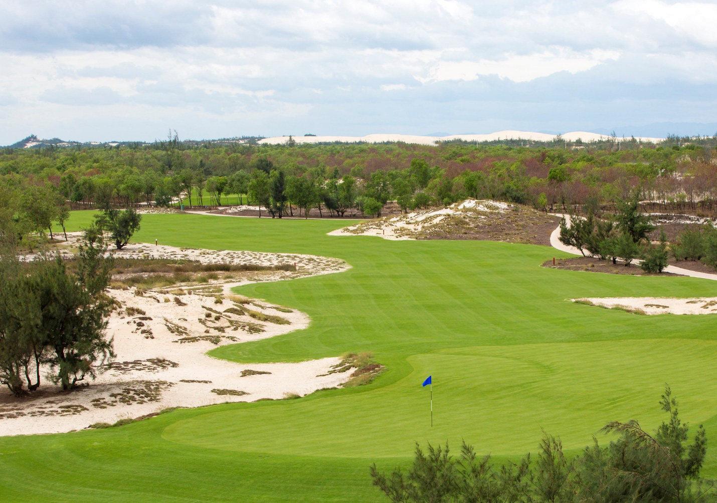 Bamboo Airways Golf Tournament mở màn chuỗi giải đấu lớn năm 2022 - Ảnh 2. Bamboo Airways Golf Tournament mở màn chuỗi giải đấu lớn năm 2022 - Ảnh 2.