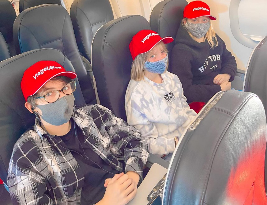 Niềm vui trên những chuyến bay quốc tế thường lệ đầu tiên của Vietjet - Ảnh 2. Niềm vui trên những chuyến bay quốc tế thường lệ đầu tiên của Vietjet - Ảnh 2.