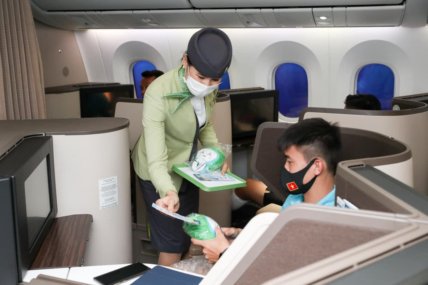 Khám phá “thế giới” quà lưu niệm ở độ cao 10.000 m trên các chuyến bay Bamboo Airways - Ảnh 3.