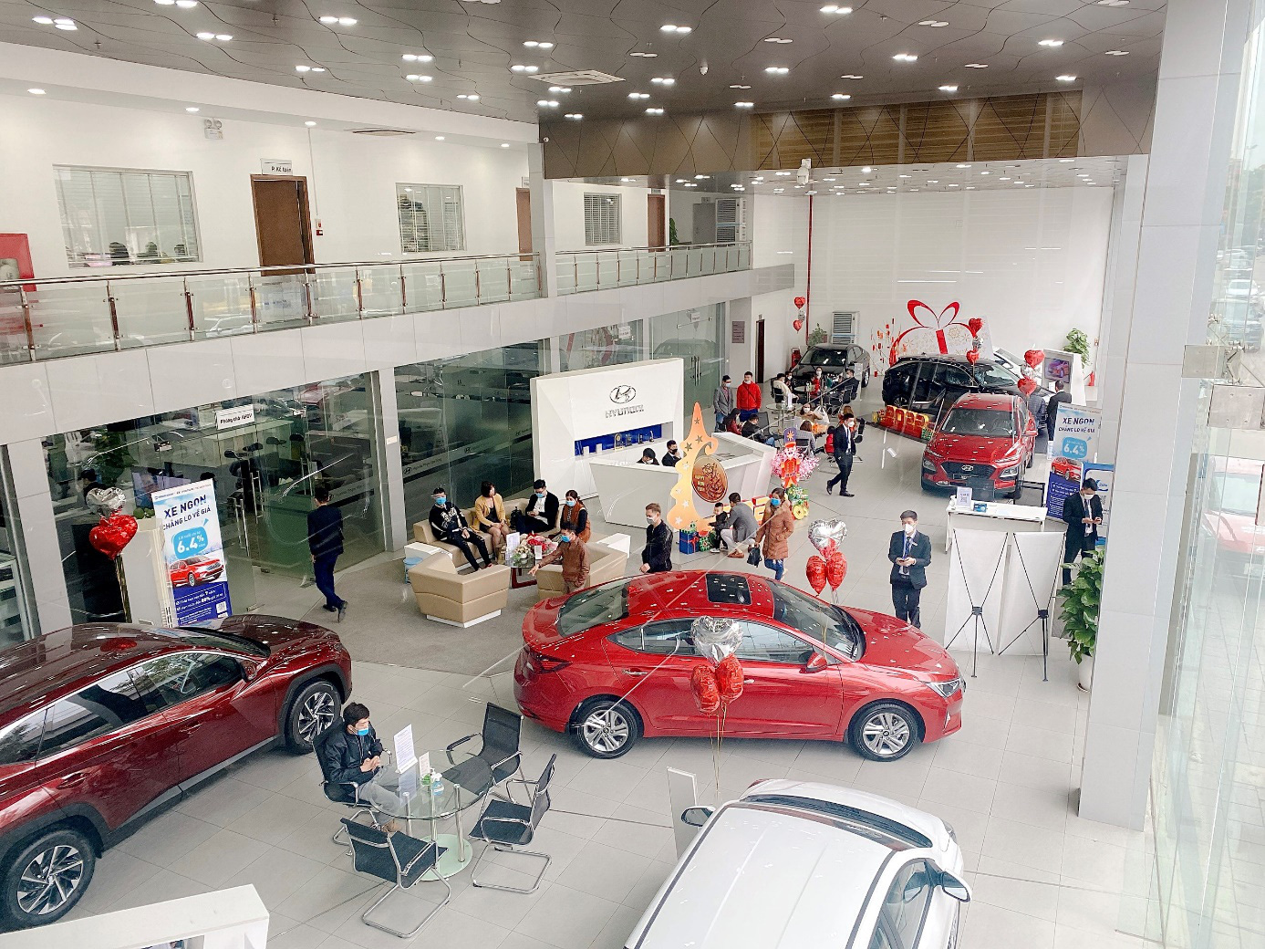 Showroom Hyundai Phạm Văn Đồng Thương hiệu đi cùng thời gian