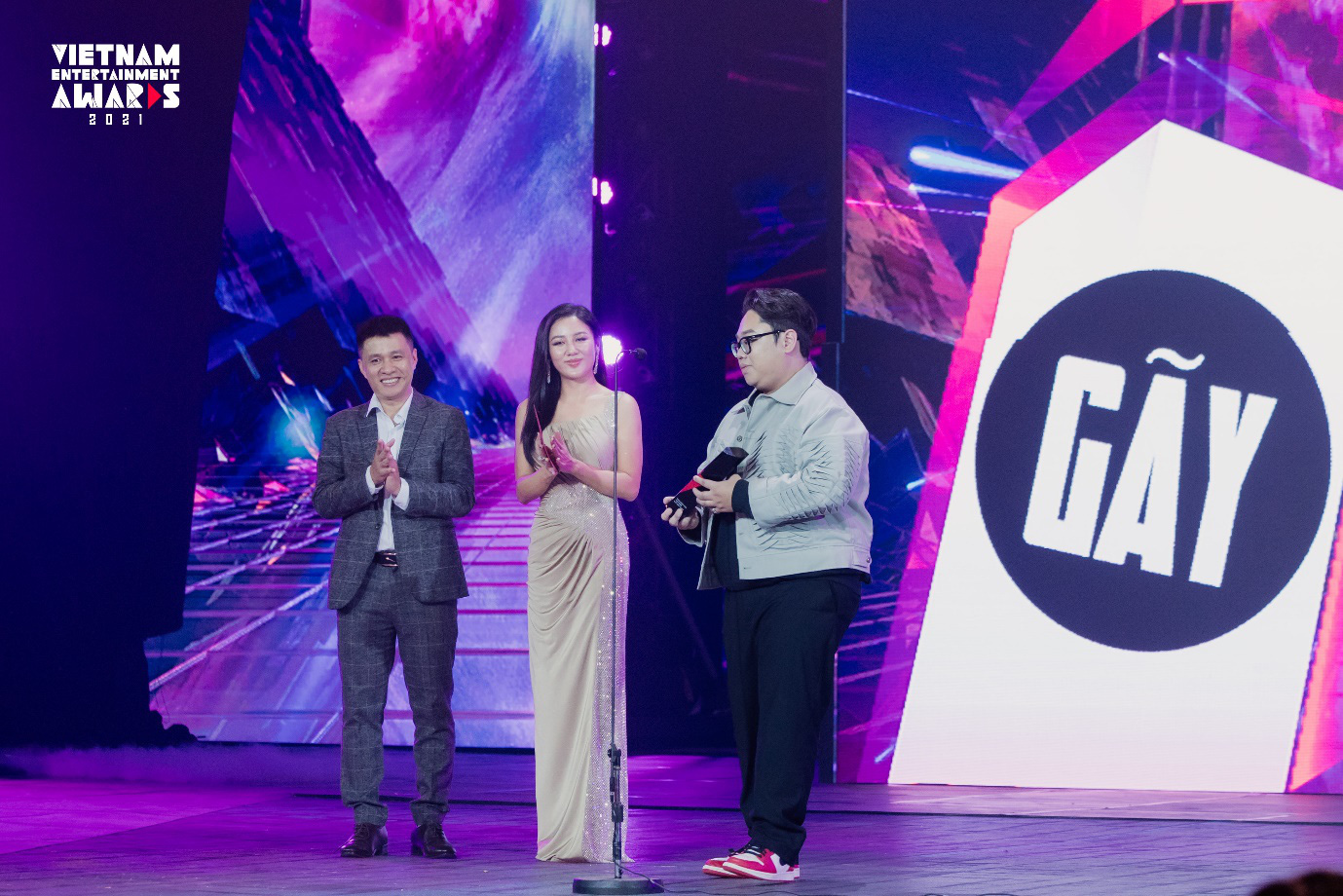 Đêm Gala Trao Giải sự kiện Vietnam Entertainment Awards 2021 - nơi những tài năng được tôn vinh - Ảnh 5.