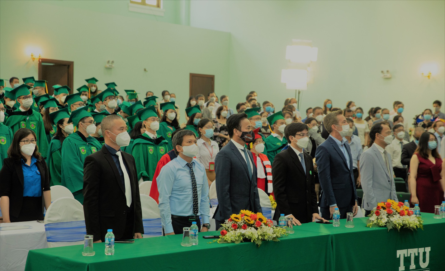 Tân cử nhân trường Đại học Tân Tạo có 3 công bố nghiên cứu khoa học uy tín quốc tế - Ảnh 3. Tân cử nhân trường Đại học Tân Tạo có 3 công bố nghiên cứu khoa học uy tín quốc tế - Ảnh 3.