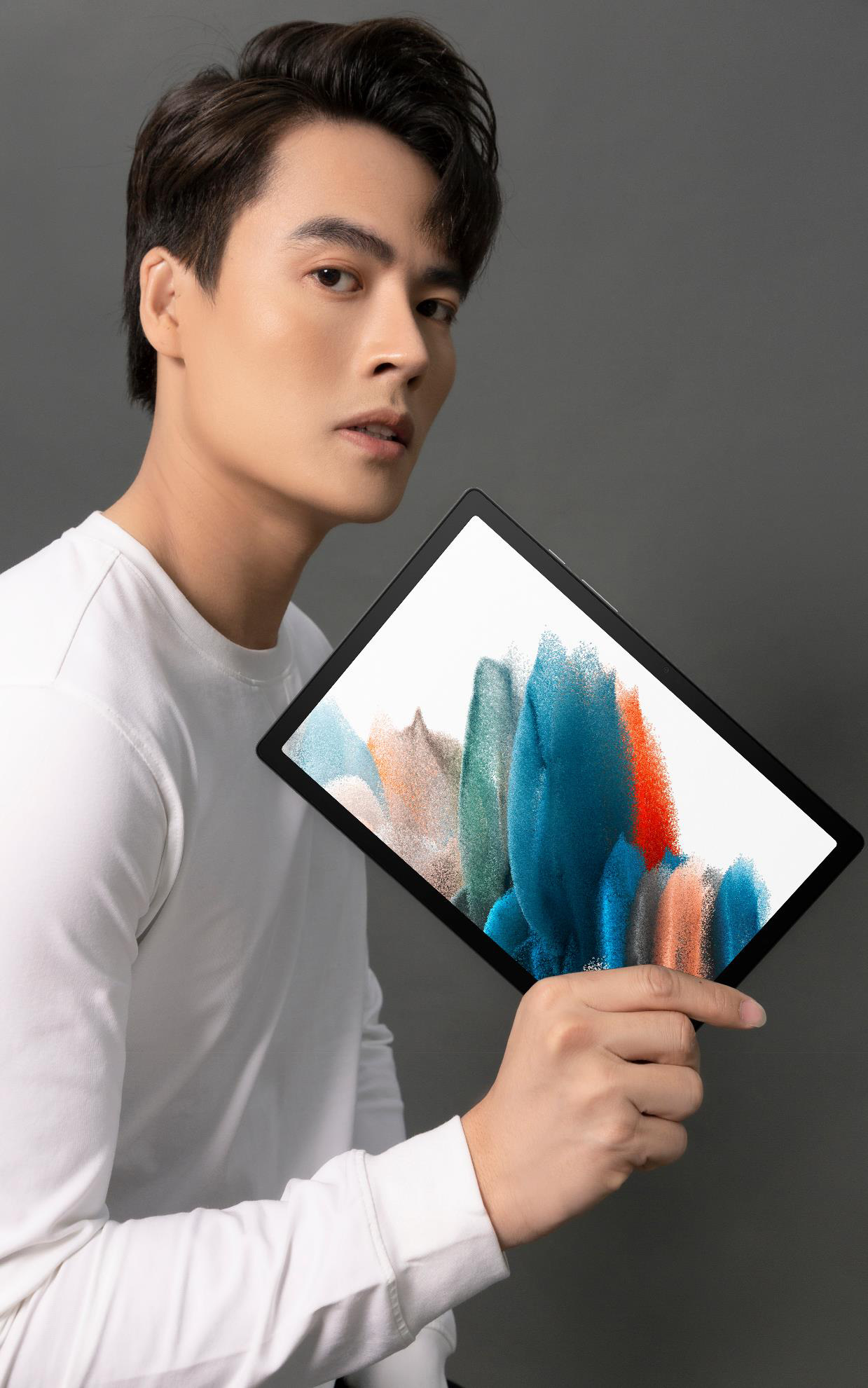 Màn bắn rap cực gắt trong phim Tết “Gia đình Cục Súc đón Tết” khiến khán giả trầm trồ - Ảnh 2. Màn bắn rap cực gắt trong phim Tết “Gia đình Cục Súc đón Tết” khiến khán giả trầm trồ - Ảnh 2.