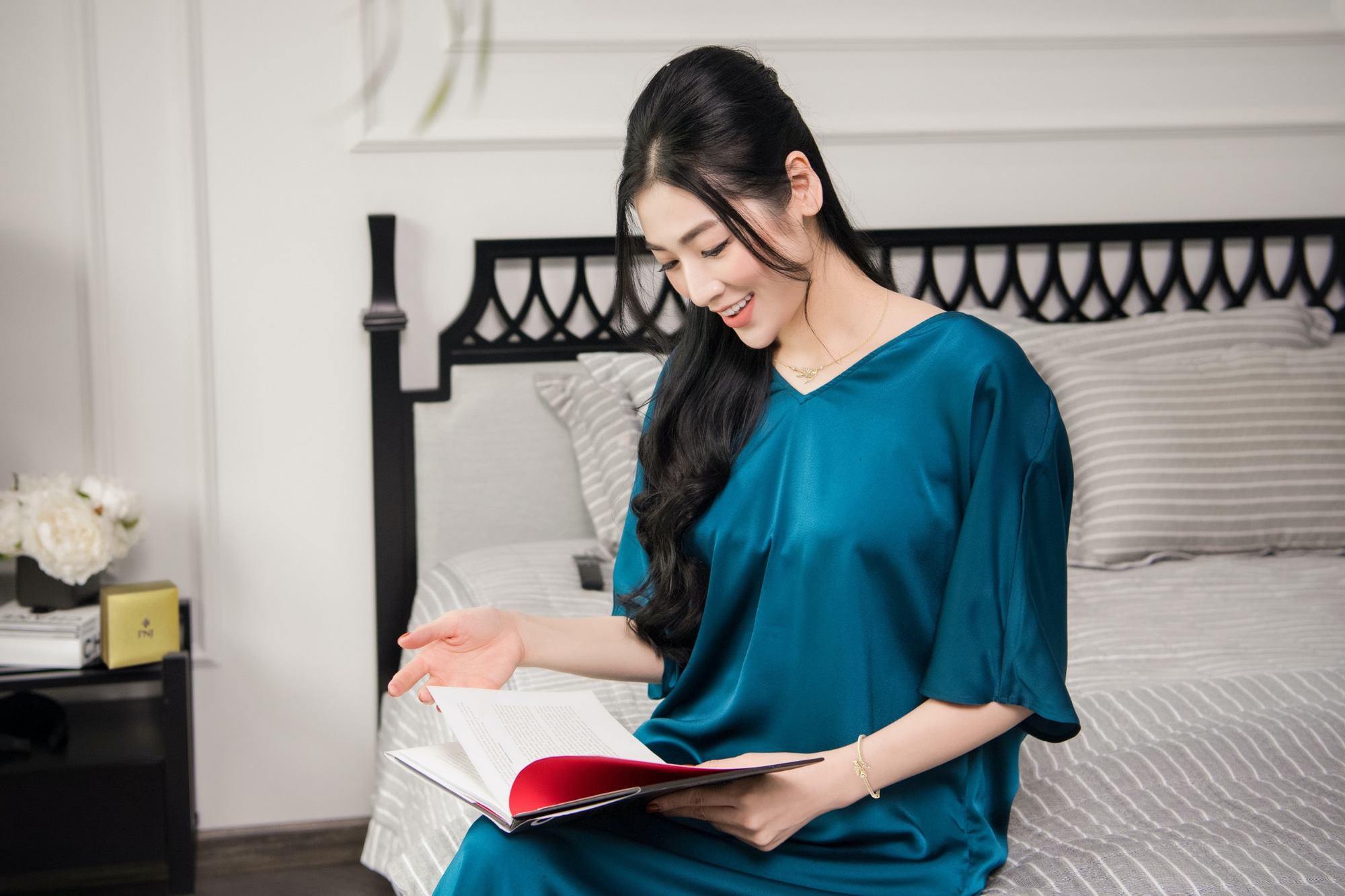 Cuộc chiến Khả Như Vs. Tú Anh – Ăn Tết kiểu nào thì mới chuẩn? - Ảnh 2. Cuộc chiến Khả Như Vs. Tú Anh – Ăn Tết kiểu nào thì mới chuẩn? - Ảnh 2.