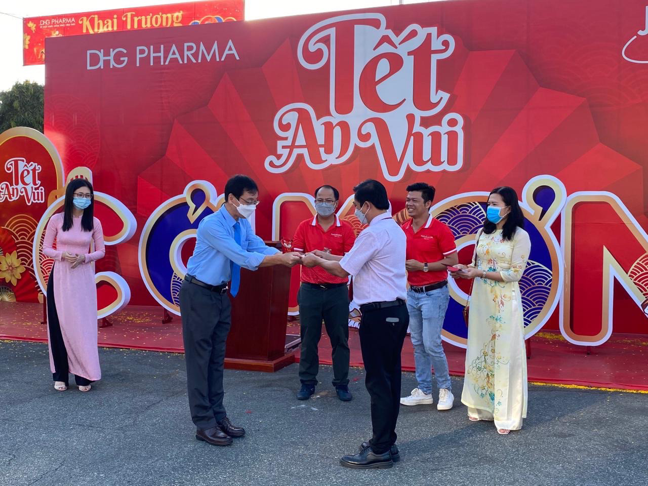 Dược Hậu Giang thể hiện tâm và tầm của doanh nghiệp dược hàng đầu - Ảnh 3.