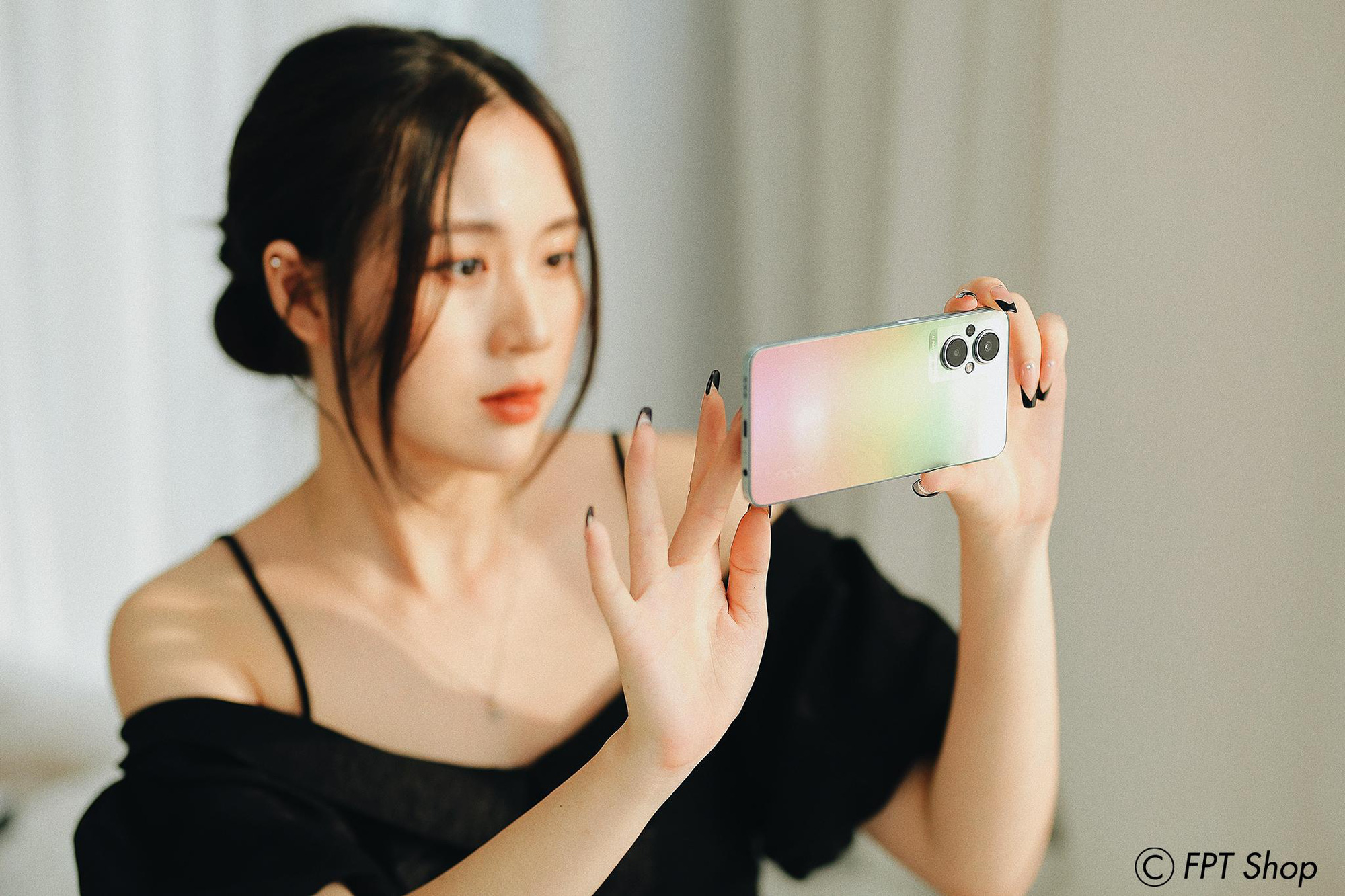 Nhận quà độc quyền từ Sơn Tùng M-TP khi đặt trước OPPO Reno7 Series tại FPT Shop - Ảnh 1.
