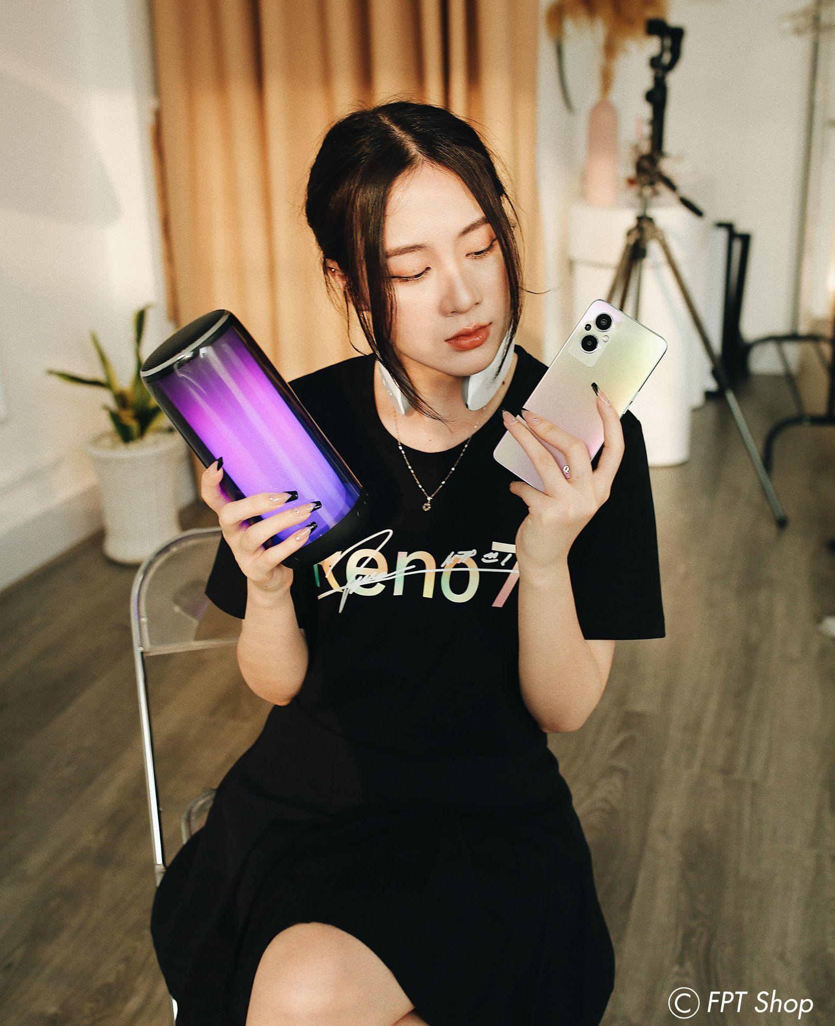Nhận quà độc quyền từ Sơn Tùng M-TP khi đặt trước OPPO Reno7 Series tại FPT Shop - Ảnh 4.