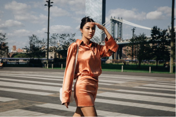Thảo Nhi Lê, Linh Ka, Suzana Renaud mang thời trang Việt đến trời Tây hậu New York Fashion Week - Ảnh 6.