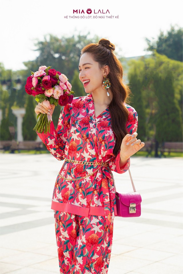 Mialala cùng Hòa Minzy truyền cảm hứng Sống rạng rỡ cho phụ nữ Việt - Ảnh 1.