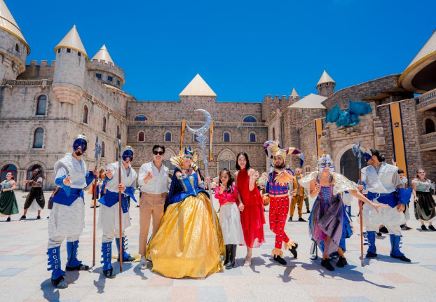 Sun World Ba Na Hills không đi theo một hình mẫu công viên chủ đề nào trên thế giới - Ảnh 3.