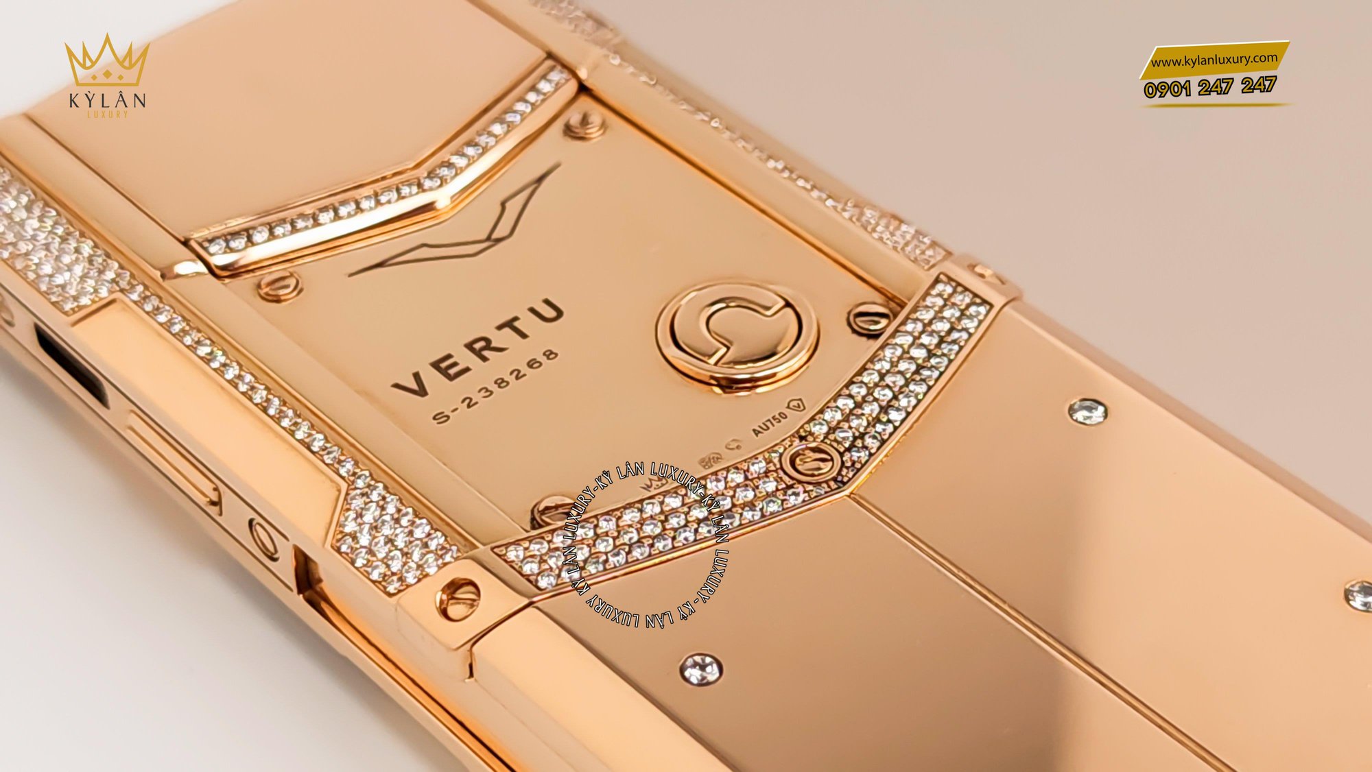 Vertu Signature S Full Gold Diamond Ziczac: Vẻ đẹp thượng lưu đẳng cấp - Ảnh 2.