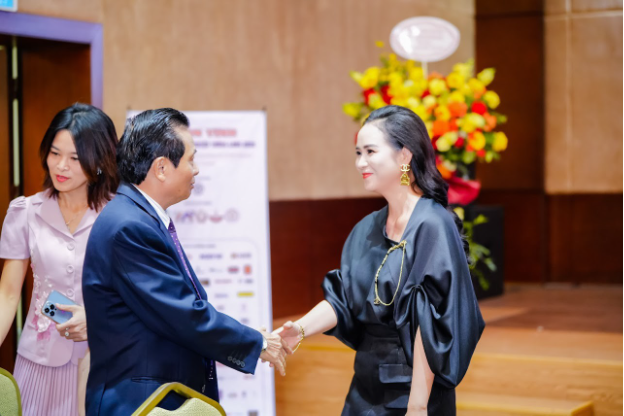 CEO Bùi Thanh Hương: Văn hóa doanh nghiệp xuất phát từ tình yêu - Ảnh 1.