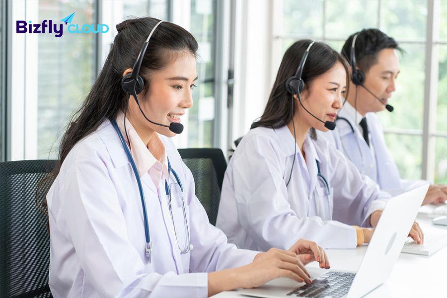 Hệ thống bệnh viện tiết kiệm 90% chi phí nhờ triển khai hotline trả lời tự động - Ảnh 1.