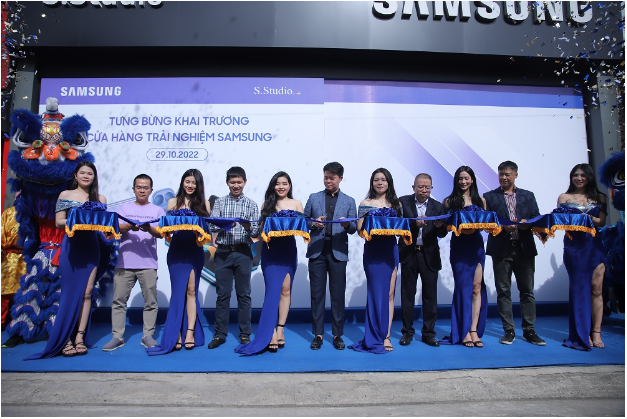 Ra mắt cửa hàng trải nghiệm công nghệ đạt chuẩn Samsung toàn cầu - S.Studio by FPT - Ảnh 1.