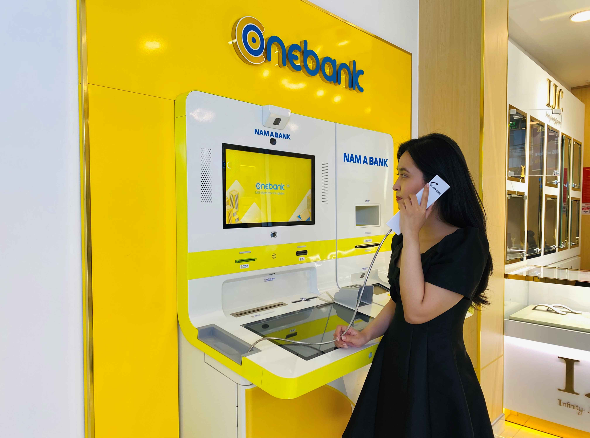 Nam A Bank phát triển bền vững gắn liền quản trị rủi ro chuẩn quốc tế - Ảnh 1.