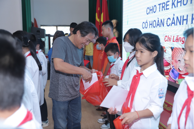 Tập đoàn Tân Hồng Hà tiếp tục chuỗi hoạt động từ thiện năm 2022 - Ảnh 2.