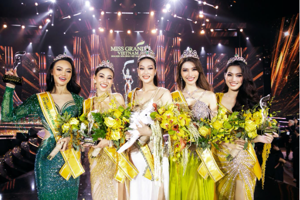 Nhà sáng lập Lynh Luxury Diamond đồng hành cùng đêm chung kết Miss Grand Vietnam 2022 - Ảnh 4.