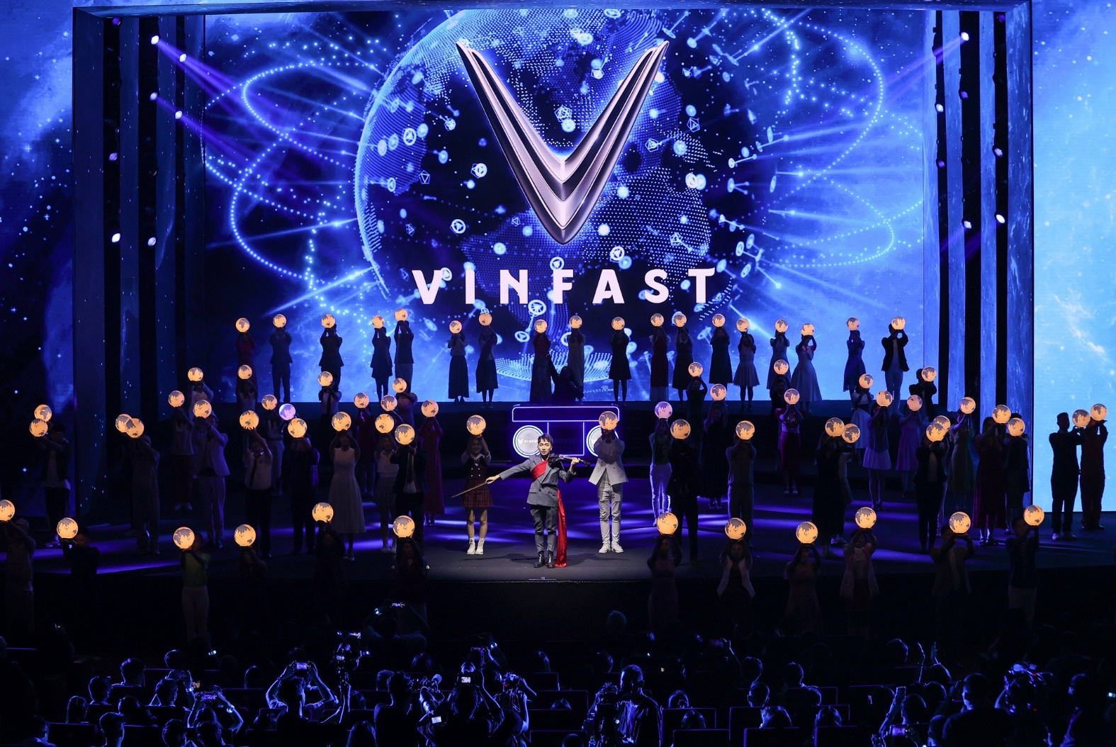 3.000 người tham sự đại nhạc hội ra mắt cộng đồng VinFast toàn cầu - Ảnh 1.