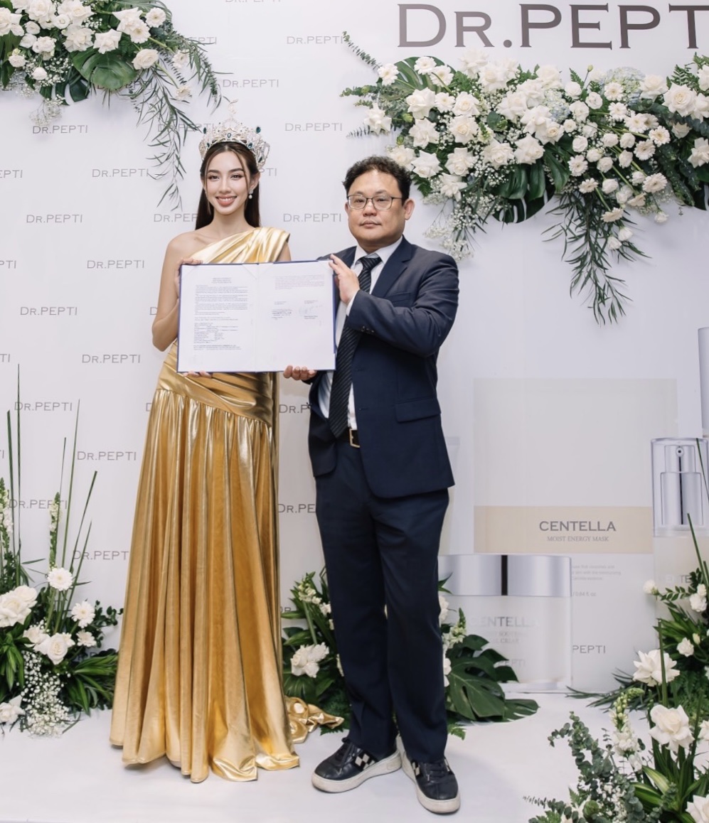Hoa hậu Thùy Tiên đẹp rạng ngời trong sự kiện ra mắt sản phẩm của Dr.Pepti - Ảnh 3.