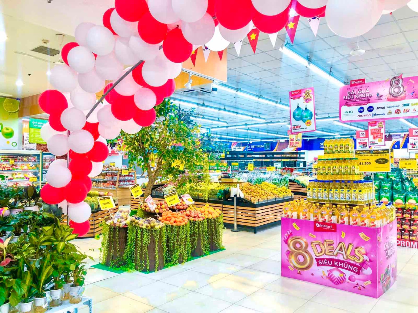 Kích cầu mua sắm dịp cuối năm, WinMart/WinMart+ “tung” khuyến mại lớn nhân dịp sinh nhật 8 tuổi - Ảnh 4.