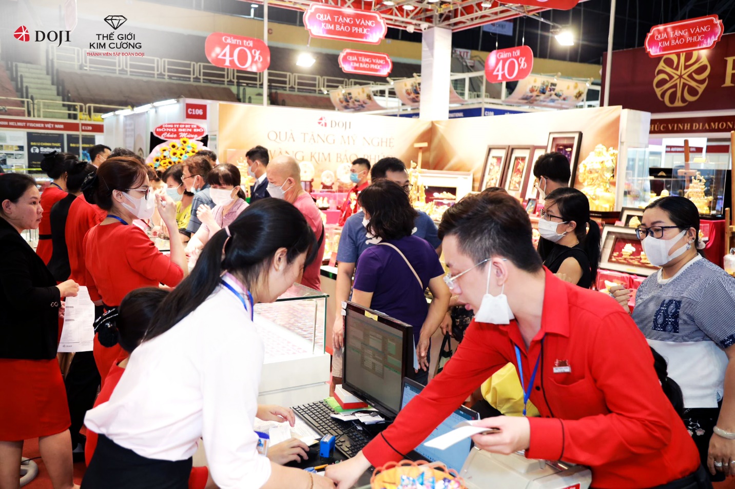 DOJI và Thế Giới Kim Cương mang đến trải nghiệm khác biệt tại VIJF 2022 - Ảnh 2.